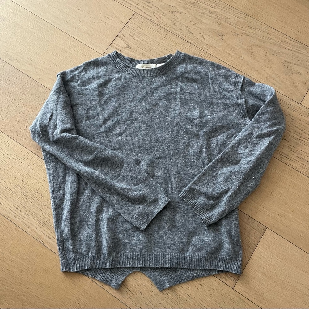 Cashmere sweater inhabit